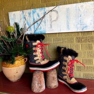 Women's Sorel Tofino Herringbone Waterproof Snow Boots - USA 9.5 / EUR 40.5
